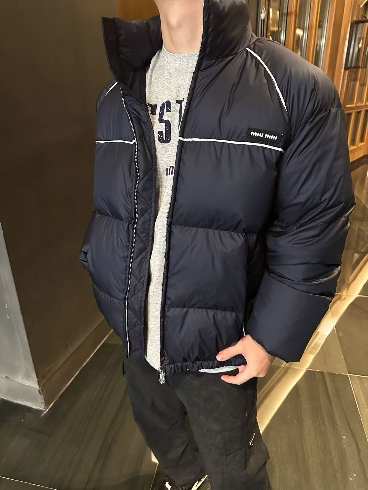 T 미ㅇ미우 25FW 테크니컬 다운 점퍼