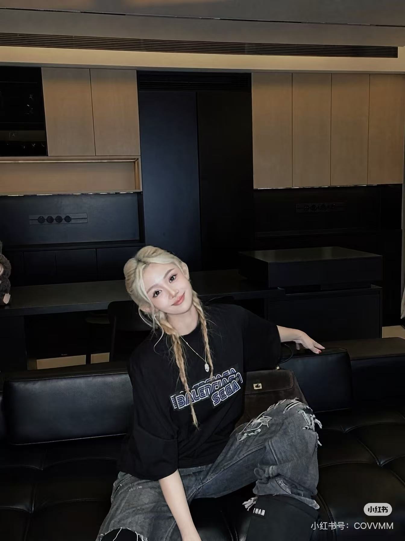 B 발ㄹ시아가 X 세가 오버사이즈 티셔츠